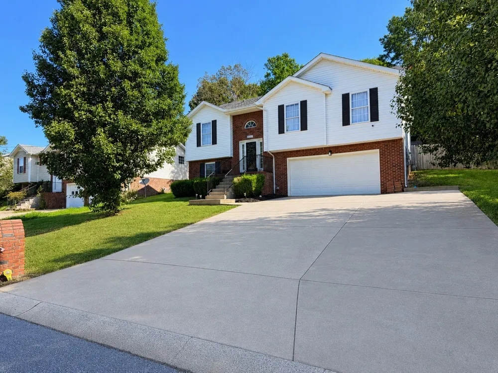 1023 Hedge Apple Dr Clarksville, TN 37040