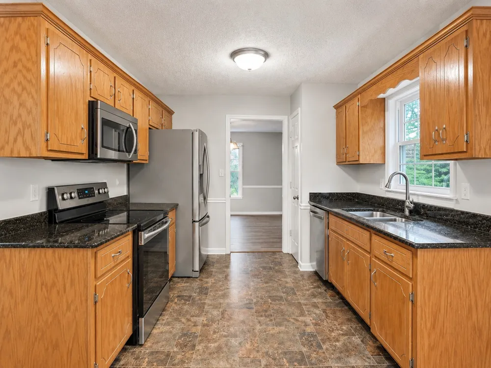 1023 Hedge Apple Dr Clarksville, TN 37040