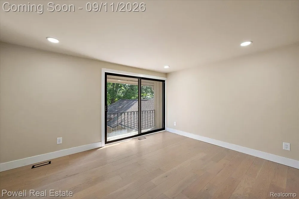 1106 Timberview Trail Bloomfield Charter Township, MI 48304