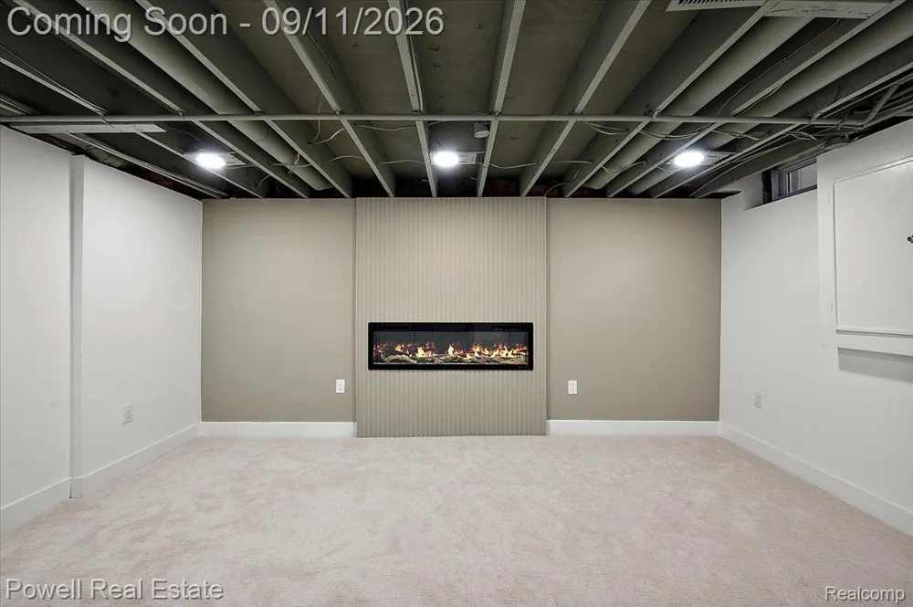 1106 Timberview Trail Bloomfield Charter Township, MI 48304