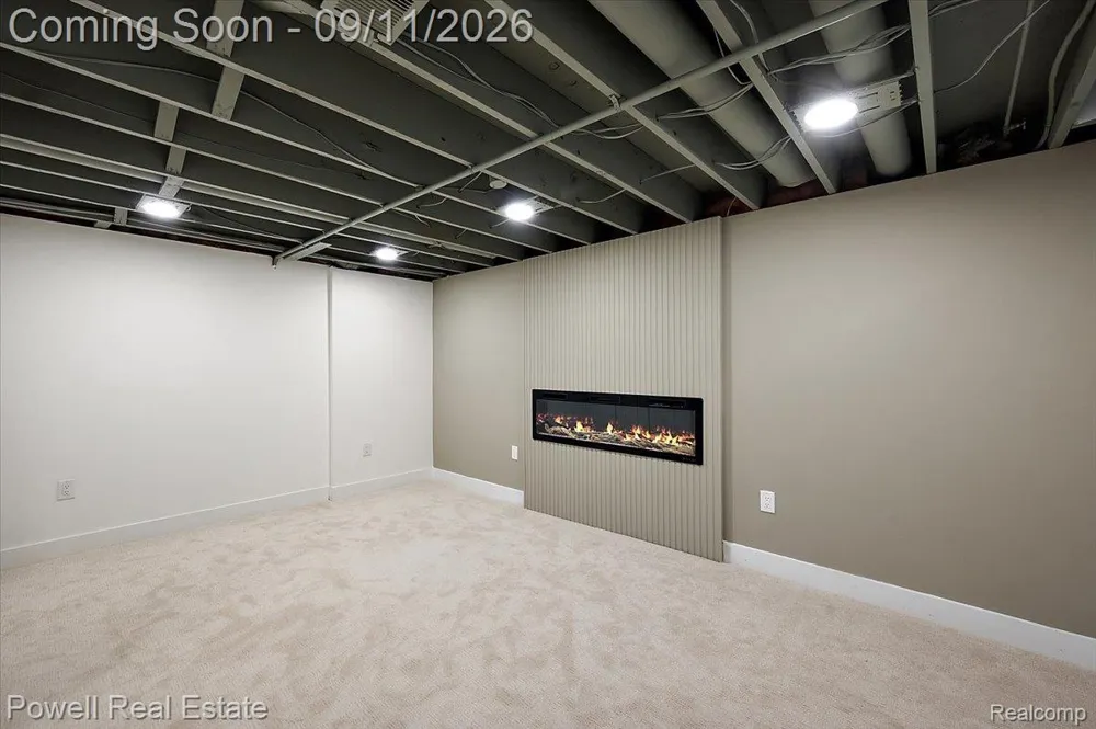 1106 Timberview Trail Bloomfield Charter Township, MI 48304