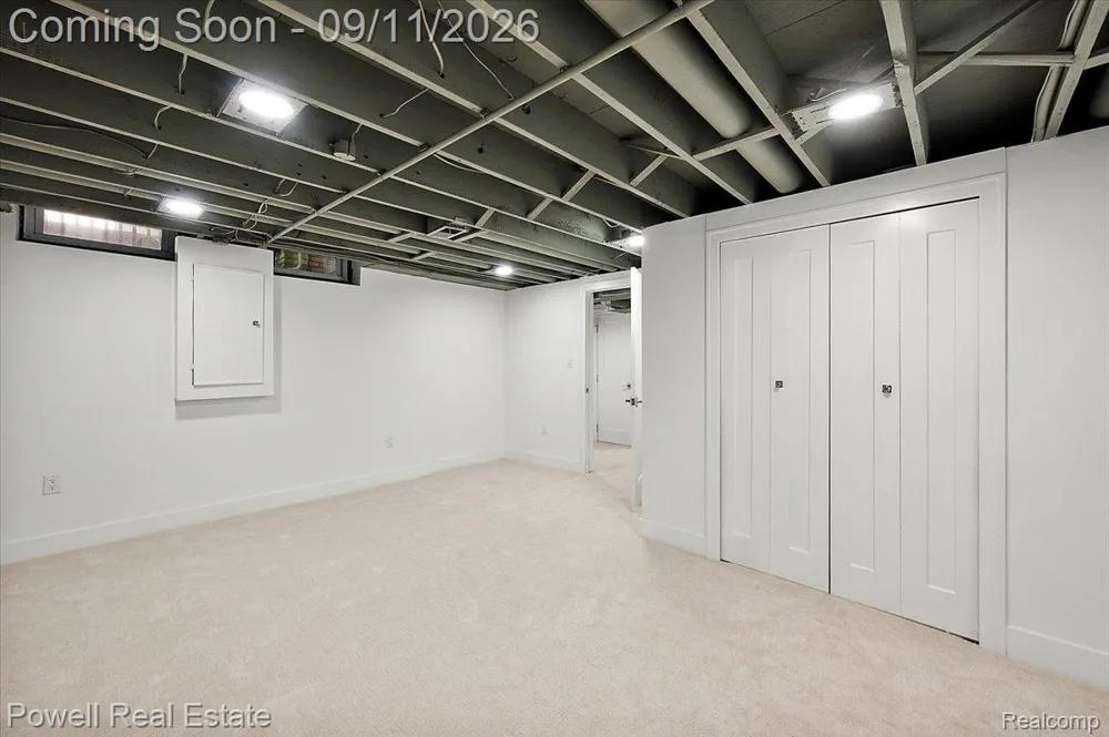 1106 Timberview Trail Bloomfield Charter Township, MI 48304