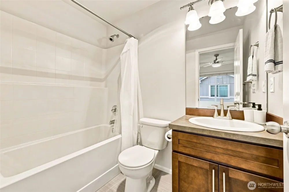3439 31st Drive Everett, WA 98201