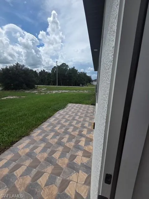 432 Raymer Street Lehigh Acres, FL 33974