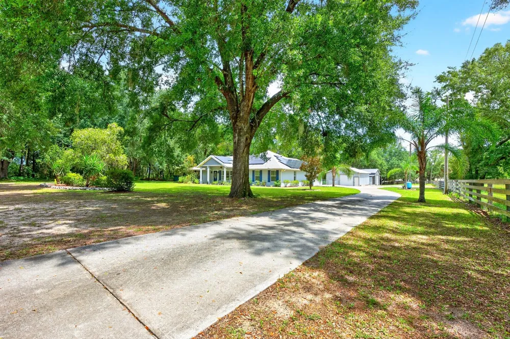 15771 SE 170TH AVENUE Weirsdale, FL 32195
