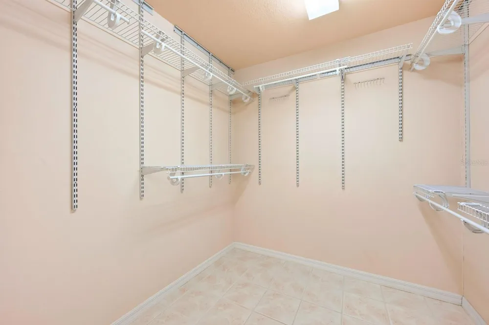 15771 SE 170TH AVENUE Weirsdale, FL 32195