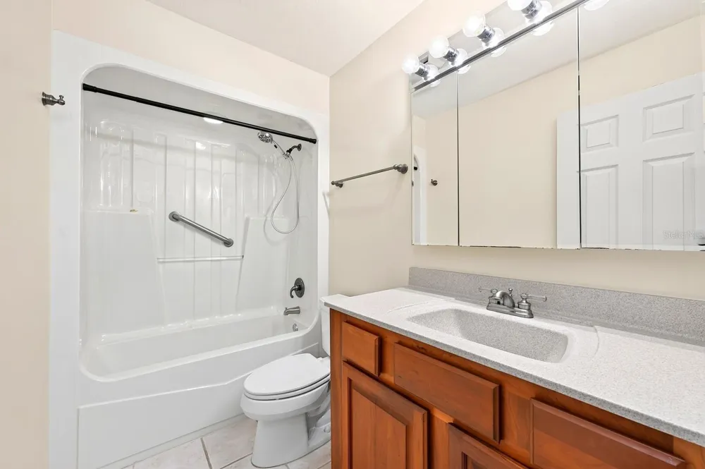 15771 SE 170TH AVENUE Weirsdale, FL 32195