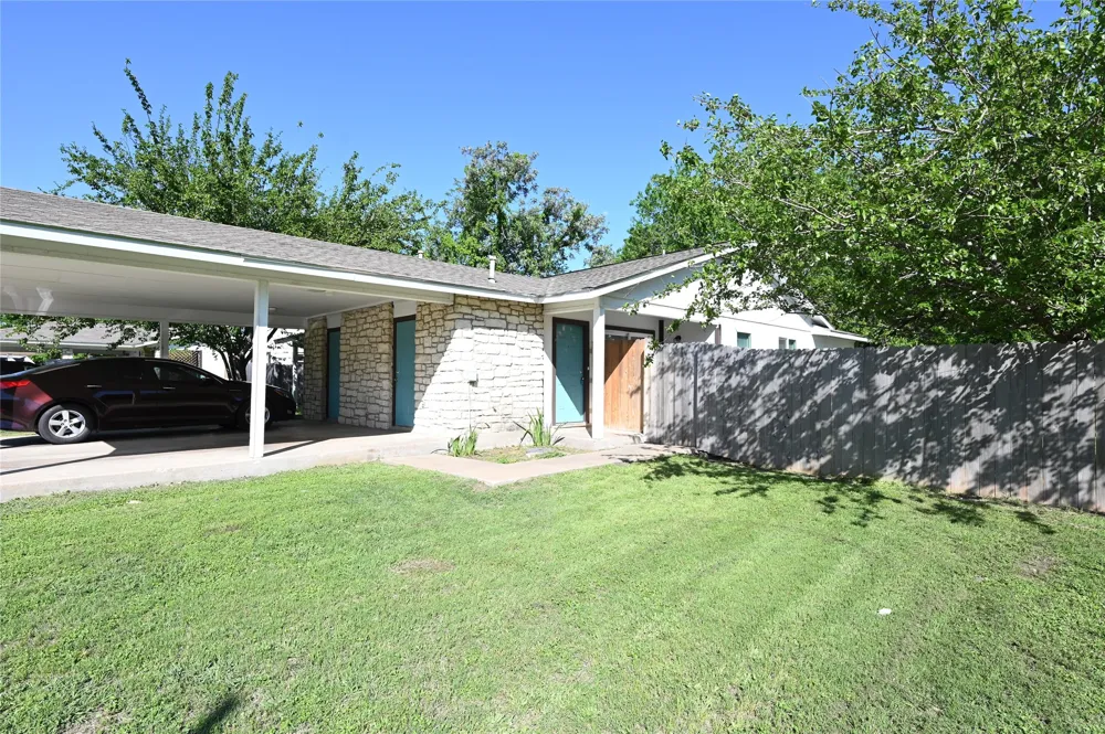 5007 Table Top Trail #B Austin, TX 78744