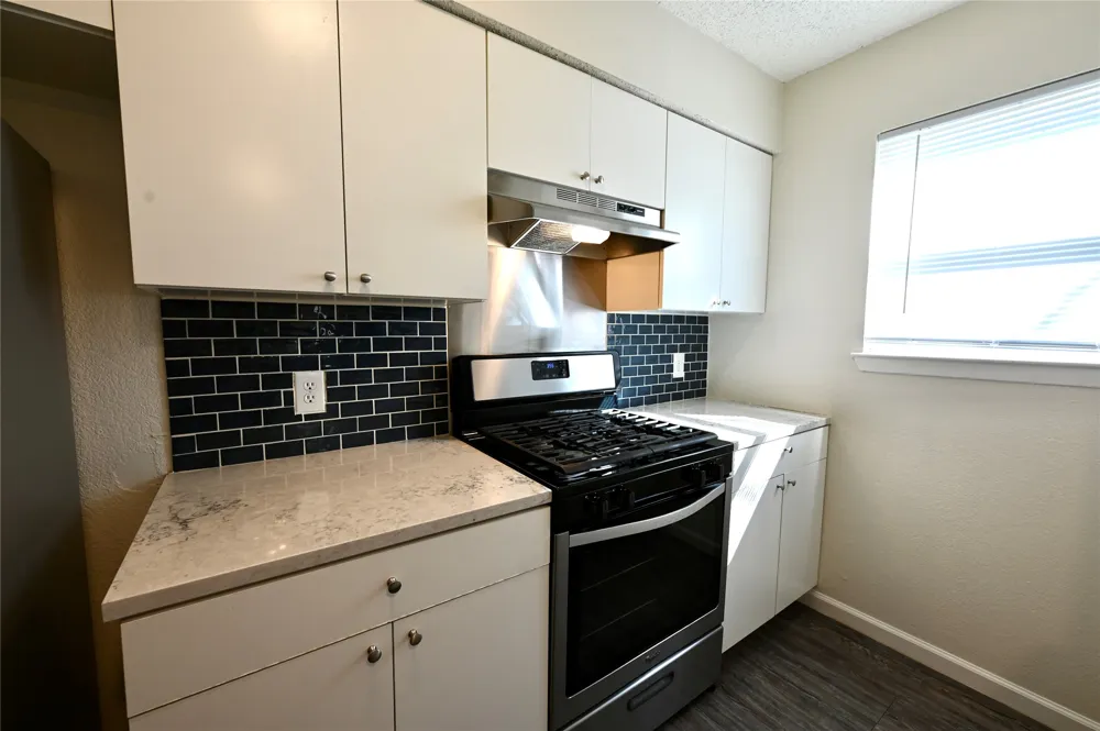 5007 Table Top Trail #B Austin, TX 78744