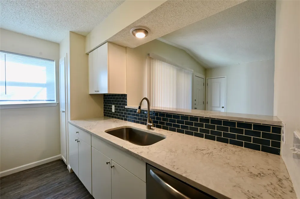 5007 Table Top Trail #B Austin, TX 78744