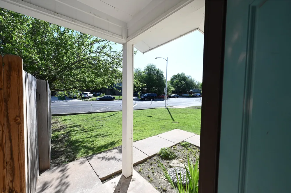 5007 Table Top Trail #B Austin, TX 78744