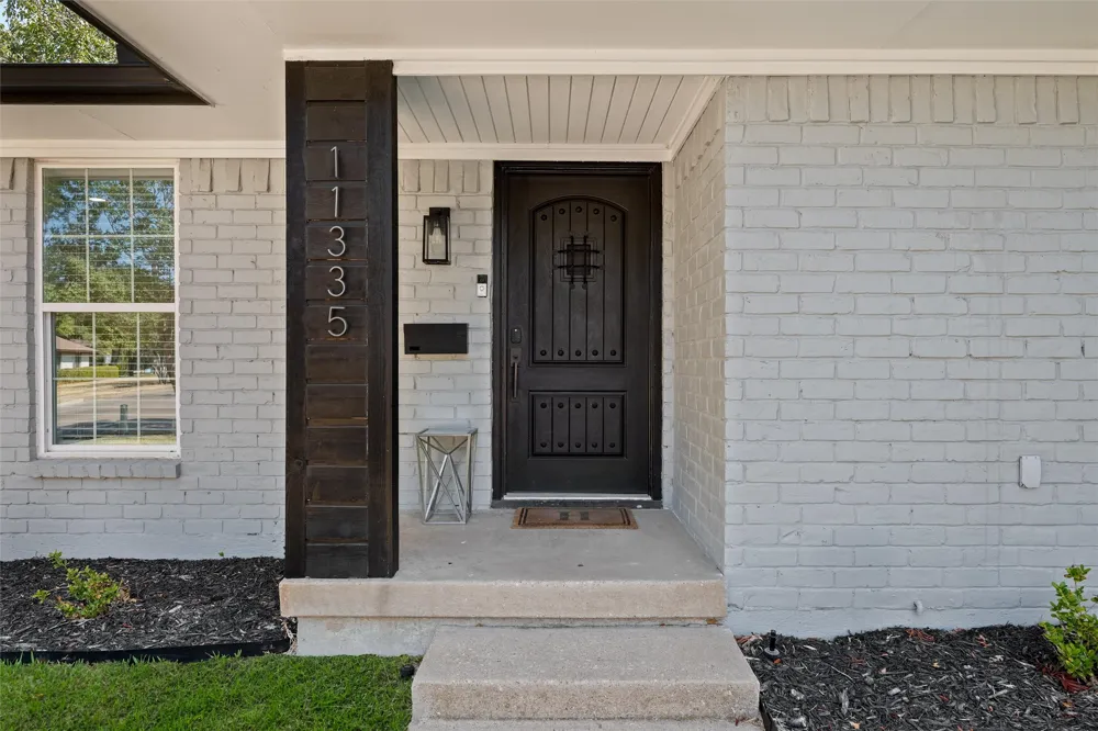 11335 Mccree Road Dallas, TX 75238