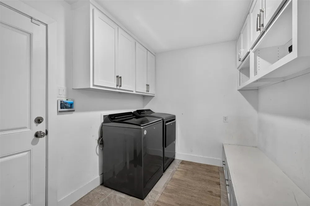 11335 Mccree Road Dallas, TX 75238