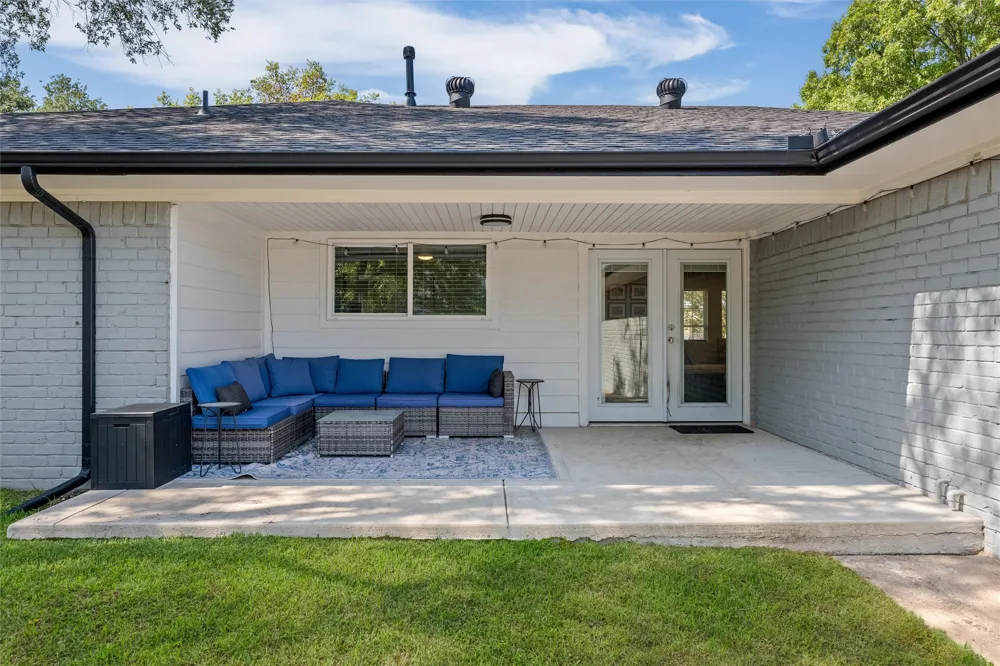 11335 Mccree Road Dallas, TX 75238