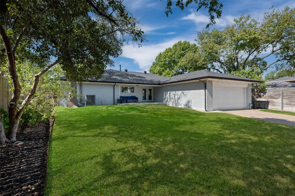 11335 Mccree Road Dallas, TX 75238