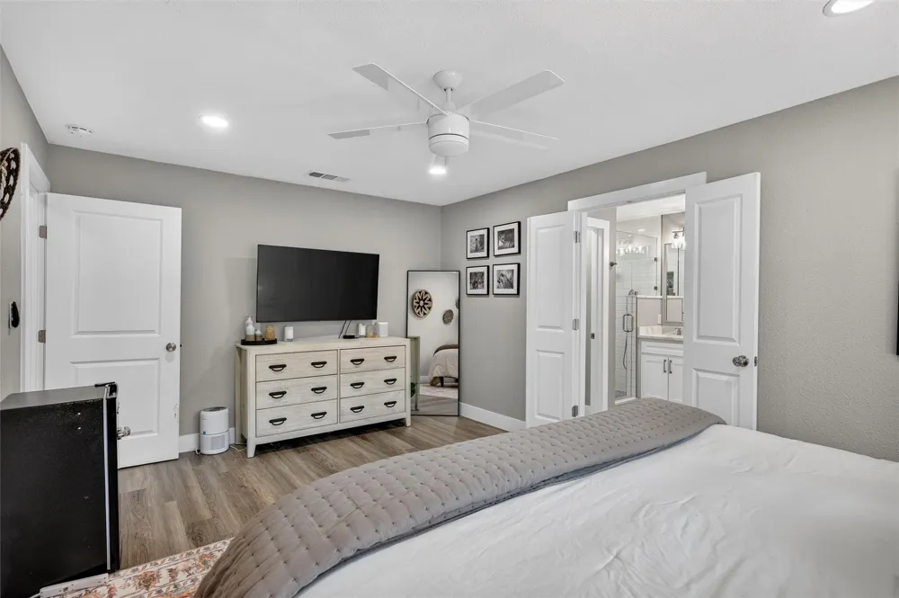 11335 Mccree Road Dallas, TX 75238