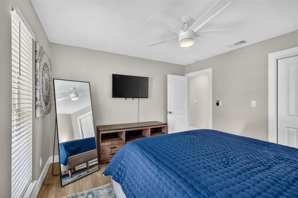 11335 Mccree Road Dallas, TX 75238