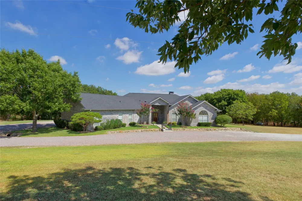 301 Hillside Drive Muenster, TX 76252
