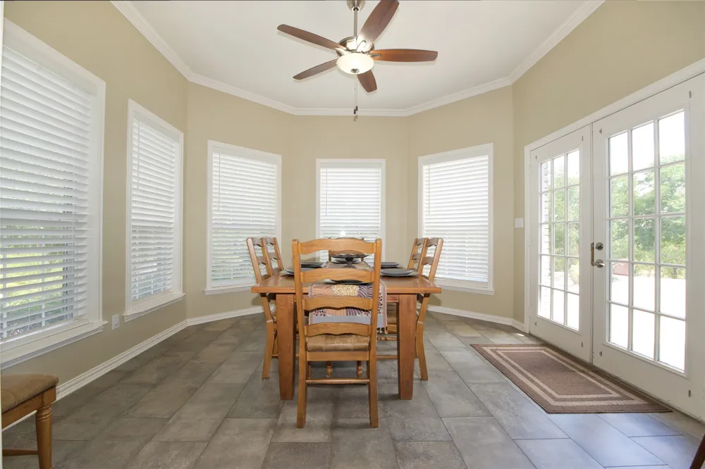 301 Hillside Drive Muenster, TX 76252