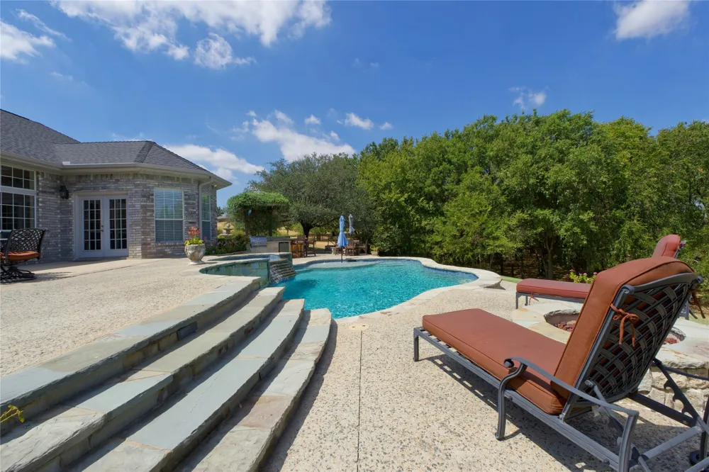 301 Hillside Drive Muenster, TX 76252