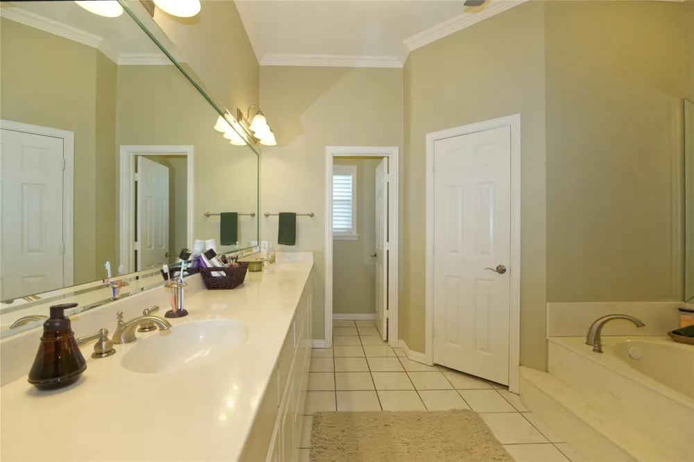 301 Hillside Drive Muenster, TX 76252