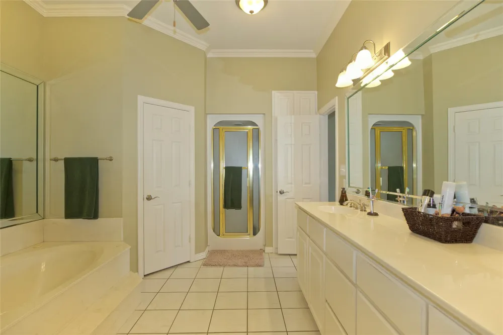 301 Hillside Drive Muenster, TX 76252