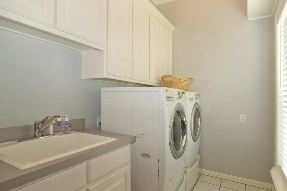 301 Hillside Drive Muenster, TX 76252