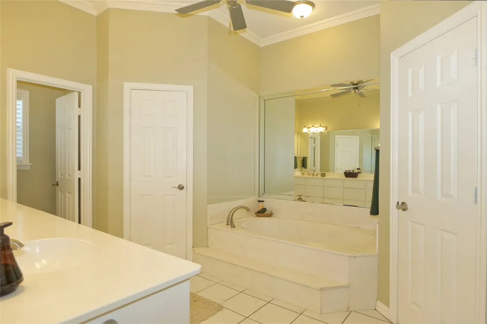 301 Hillside Drive Muenster, TX 76252