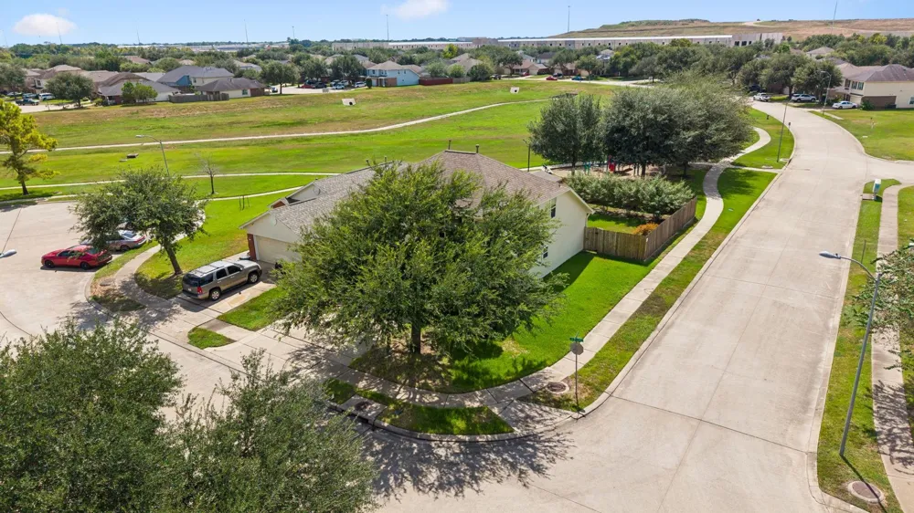 4123 Knollwick Court Houston, TX 77053