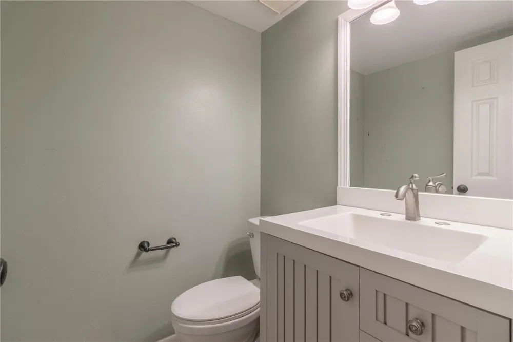 8320 Wild Rose Street #16B Houston, TX 77083