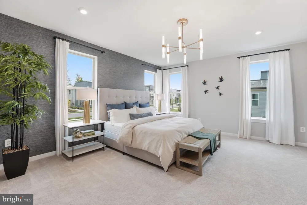 14136 SLATE STREET Woodbridge, VA 22193