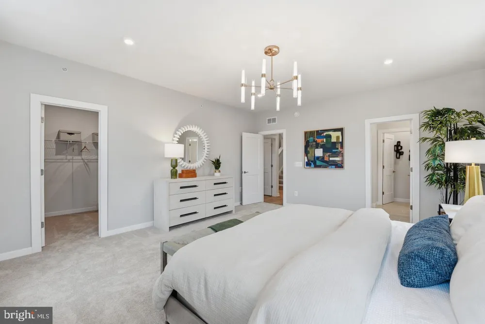 14136 SLATE STREET Woodbridge, VA 22193