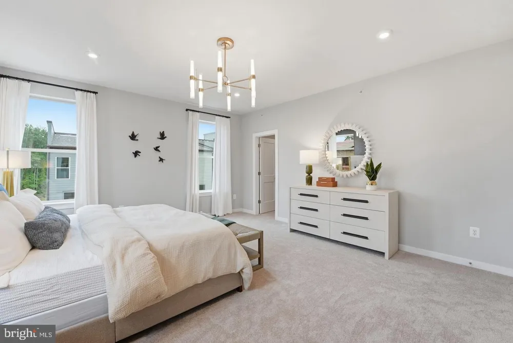14136 SLATE STREET Woodbridge, VA 22193