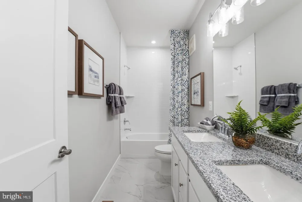 14136 SLATE STREET Woodbridge, VA 22193