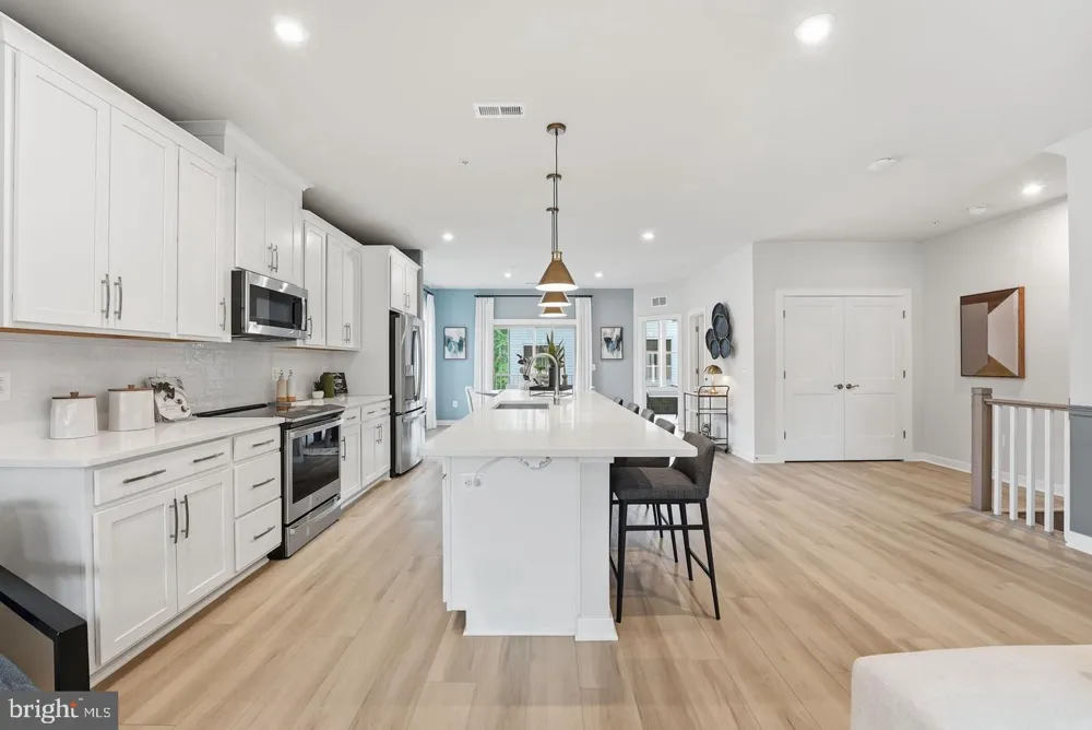 14136 SLATE STREET Woodbridge, VA 22193