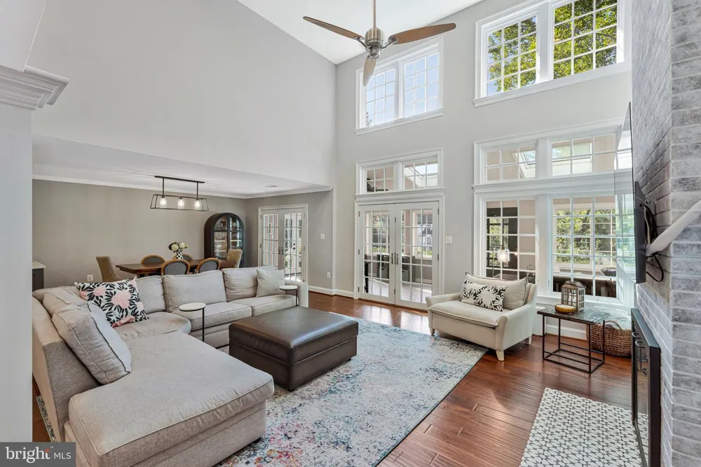 1048 BELLVIEW ROAD Mclean, VA 22102