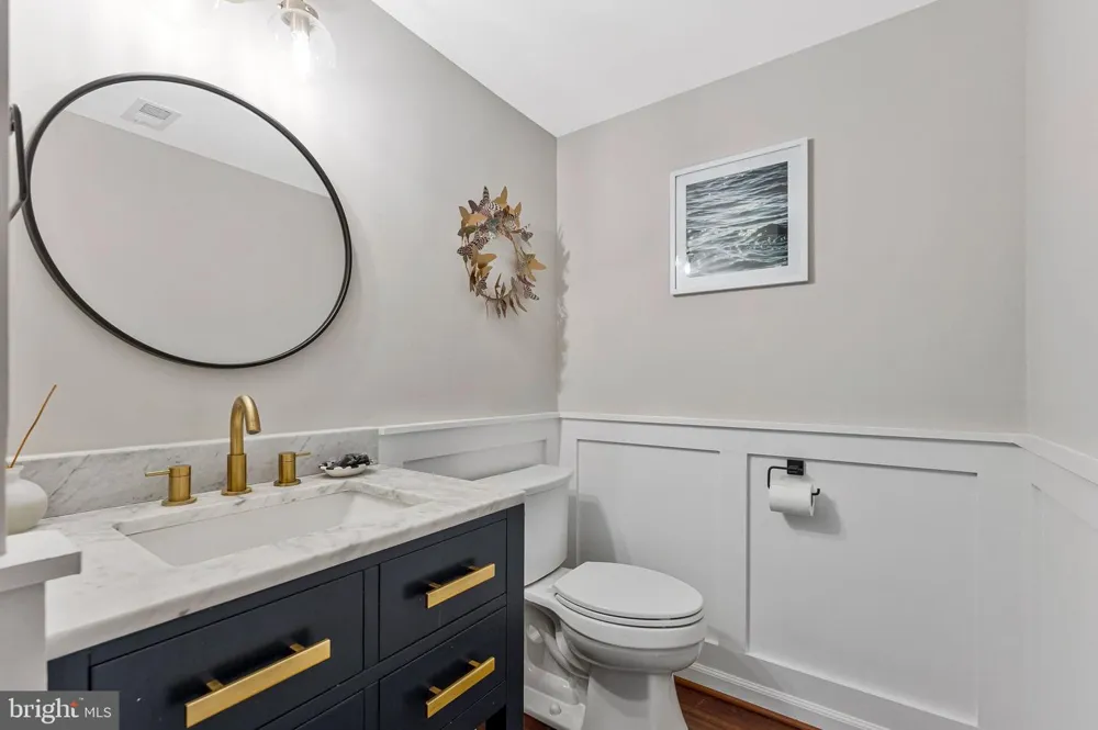 1048 BELLVIEW ROAD Mclean, VA 22102