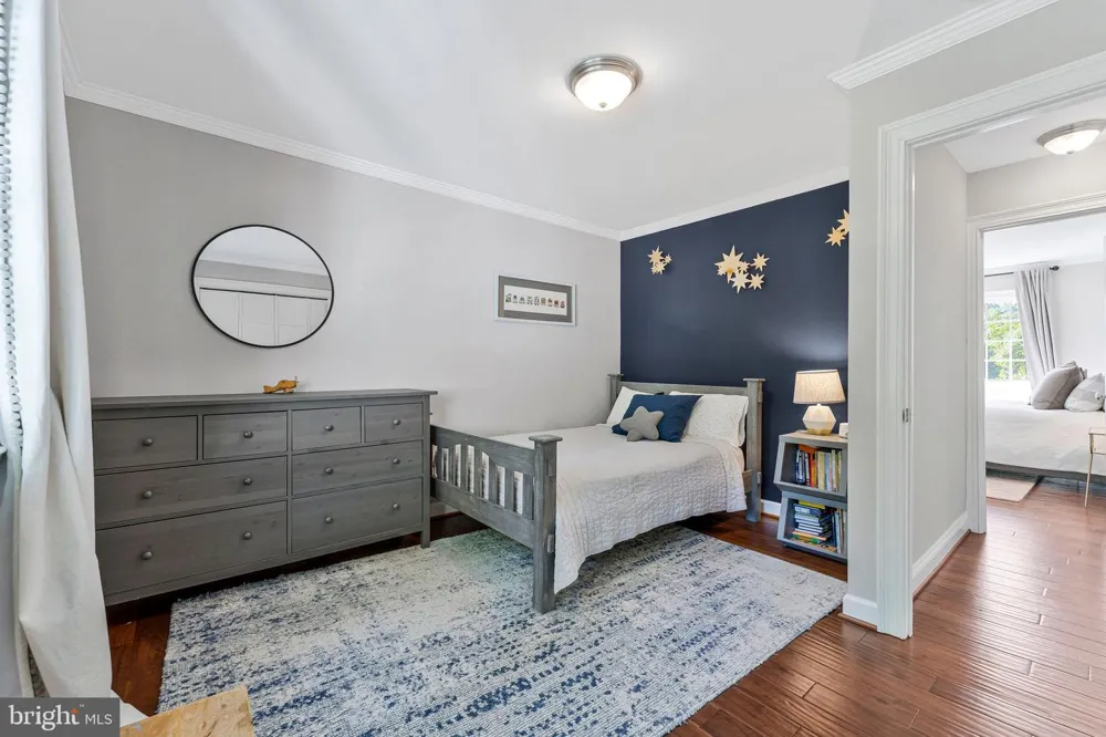 1048 BELLVIEW ROAD Mclean, VA 22102