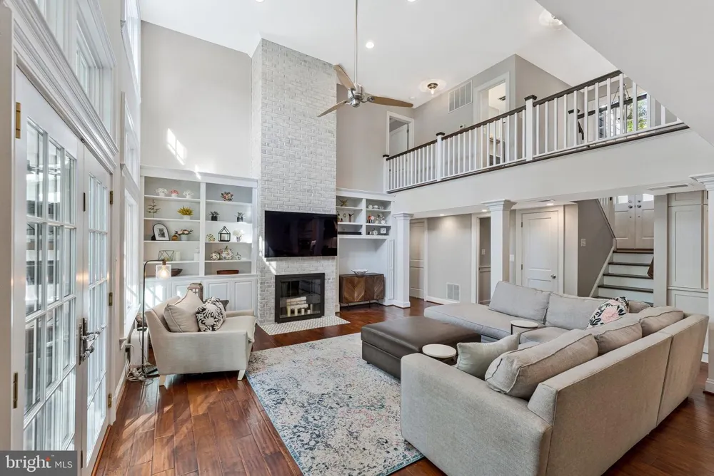1048 BELLVIEW ROAD Mclean, VA 22102