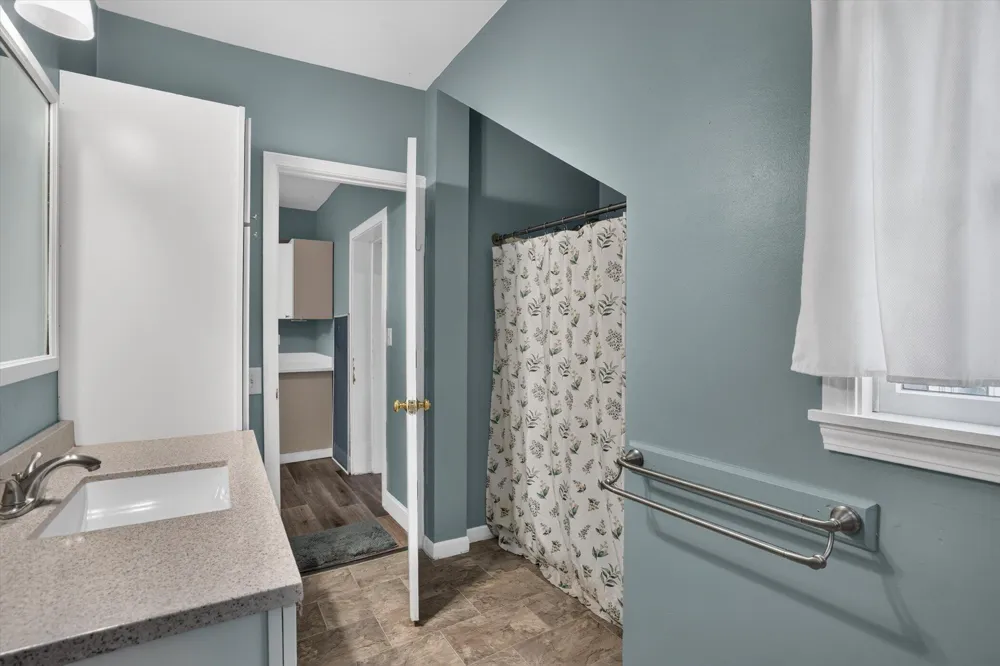 125 E Lincoln Street Grand Ledge City, MI 48837