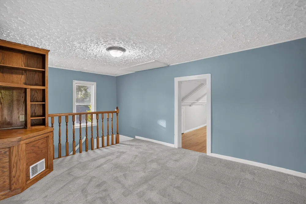 125 E Lincoln Street Grand Ledge City, MI 48837