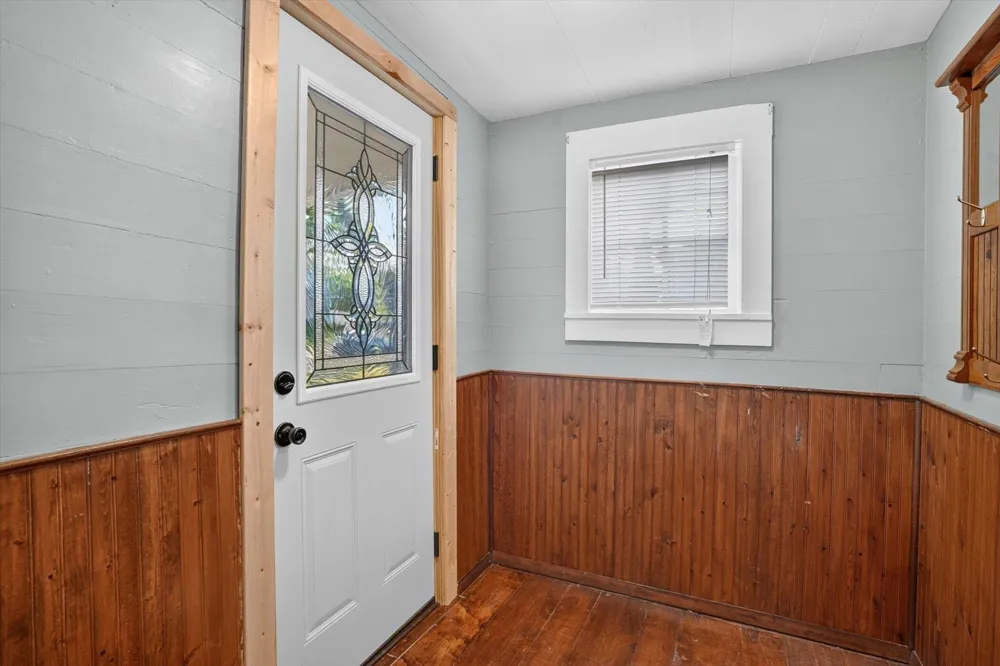125 E Lincoln Street Grand Ledge City, MI 48837