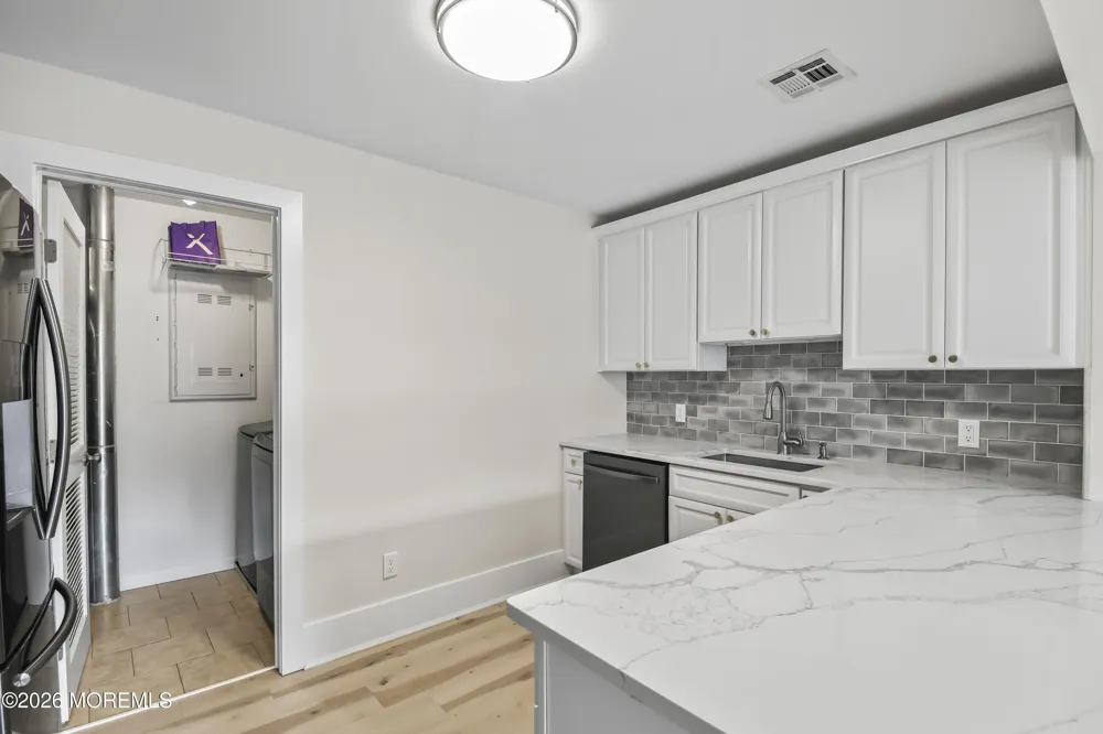 38 Des Moines Court Tinton Falls, NJ 07712