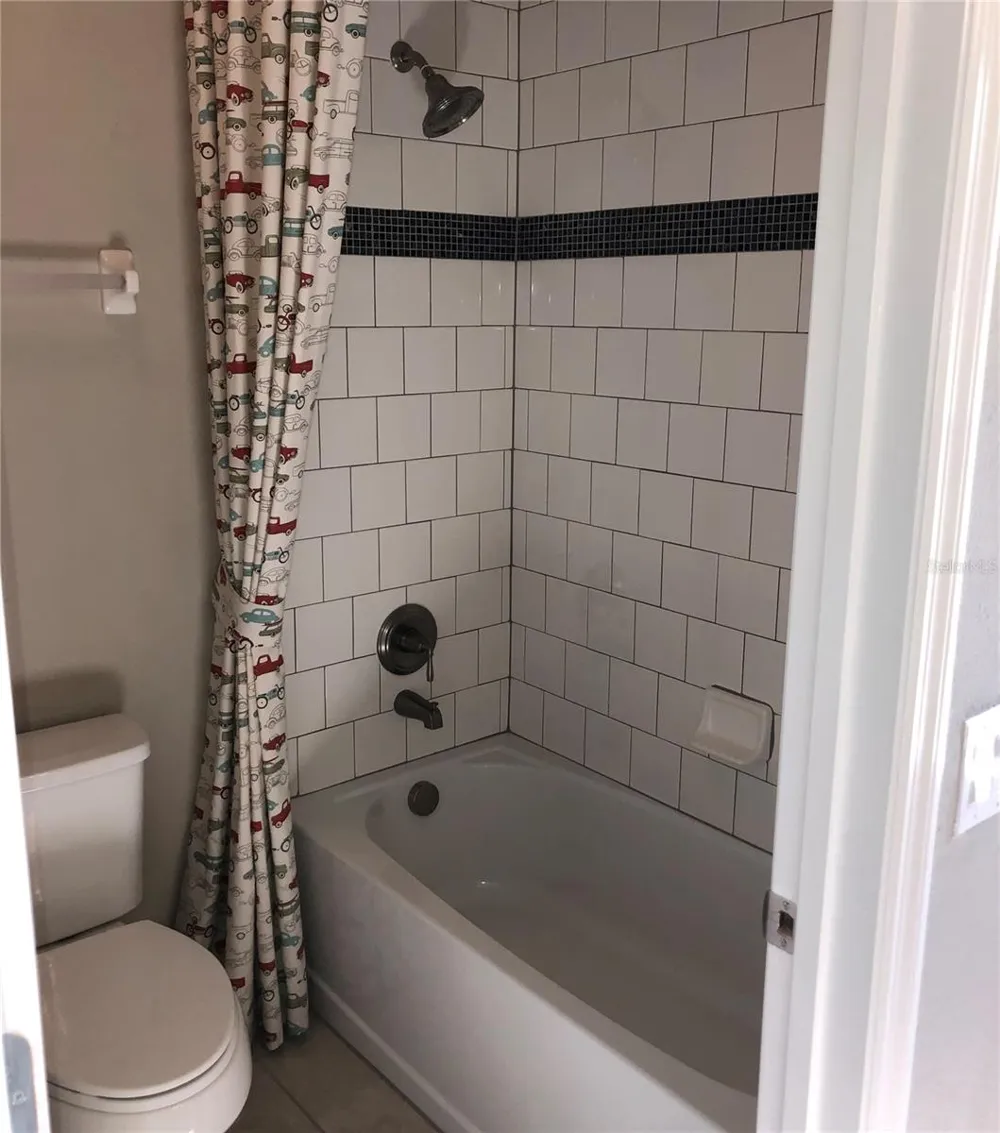 5512 WINDSONG OAK DRIVE Leesburg, FL 34748