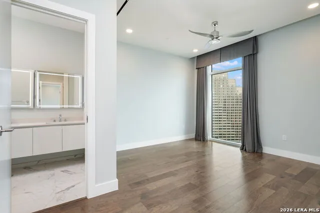 123 LEXINGTON AVE #APT 1508 San Antonio, TX 78205