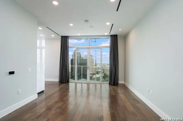 123 LEXINGTON AVE #APT 1508 San Antonio, TX 78205