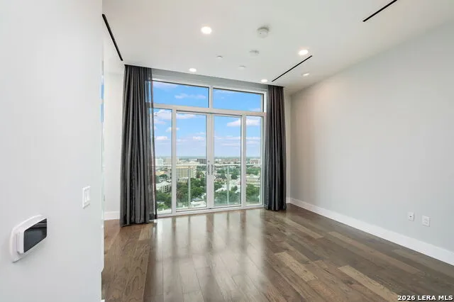 123 LEXINGTON AVE #APT 1508 San Antonio, TX 78205