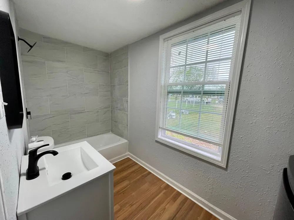 1014 W 5th Street #2 Freeport, TX 77541
