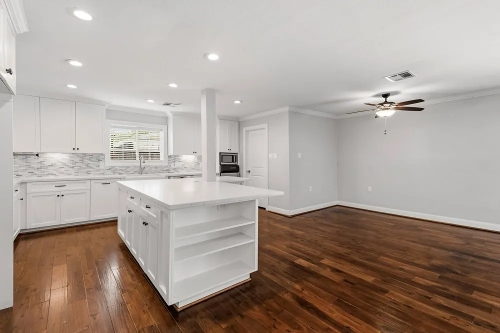 4943 Cheena Drive Houston, TX 77096