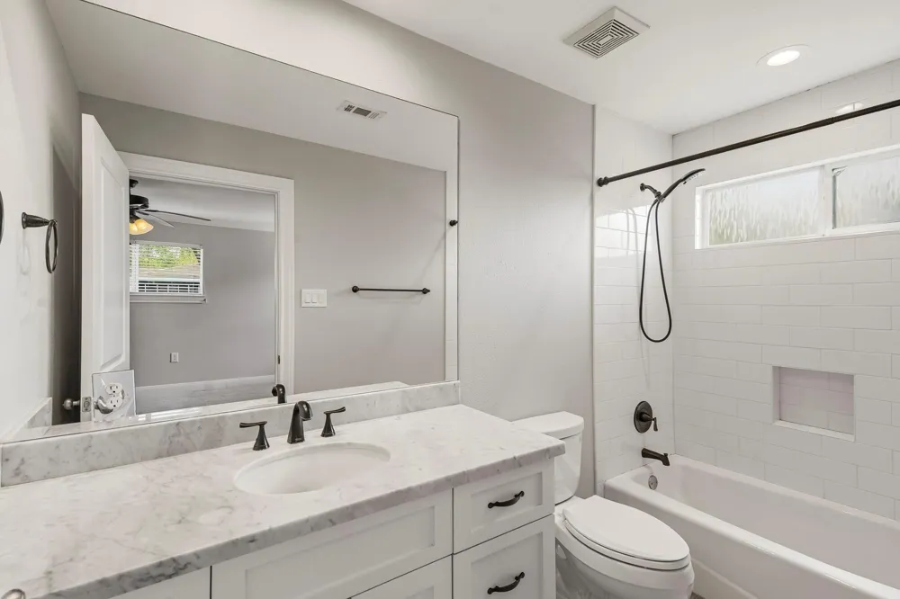 4943 Cheena Drive Houston, TX 77096